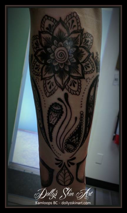 mandala inspired half sleeve black tattoo