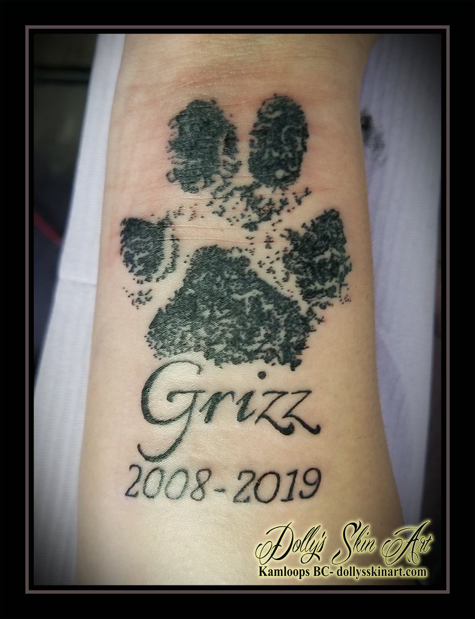 dog paw tattoo memorial black print dog forearm grizz 2008 - 2019 blackwork lettering font script tattoo kamloops dolly's skin art