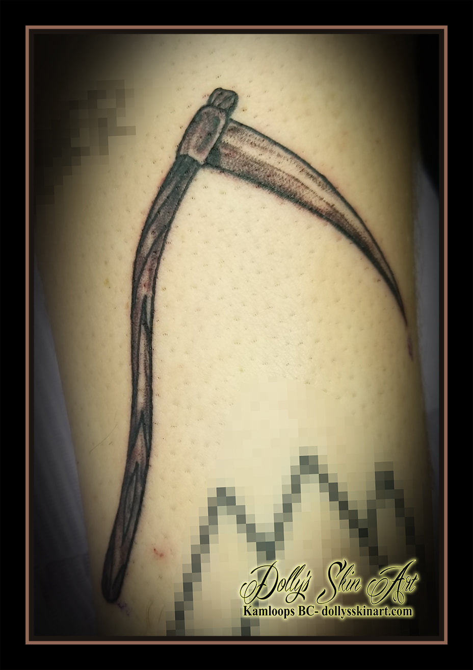 scythe tattoo black and grey shading wood blade traditional style tattoo kamloops dolly's skin art