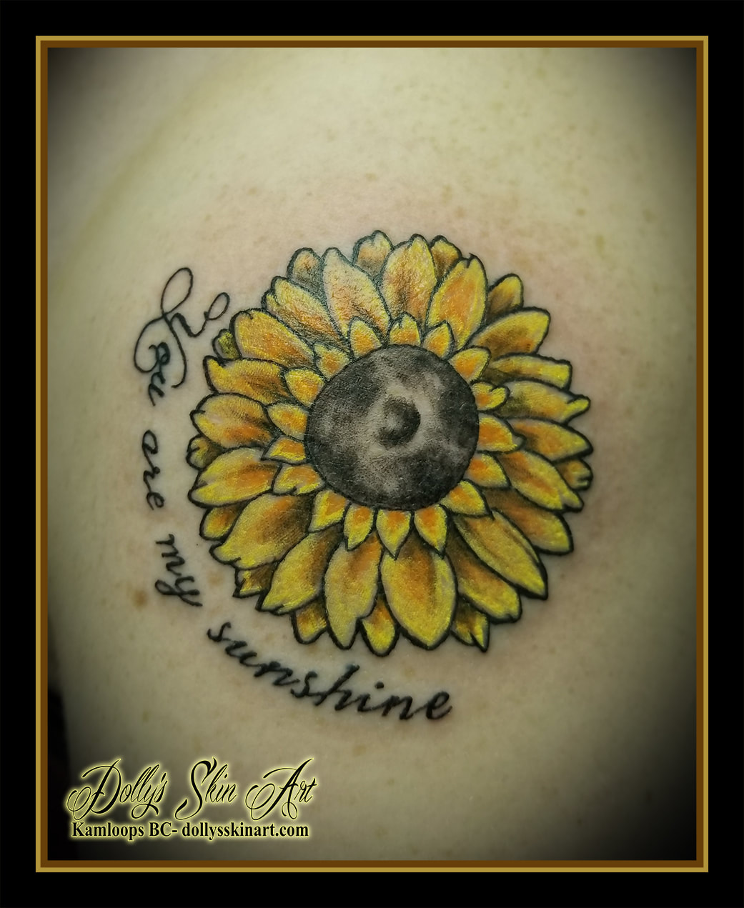 sunflower colour you are my sunshine yellow black lettering font script shoulder matching mother daughter tattoo kamloops tattoo dolly's skin art